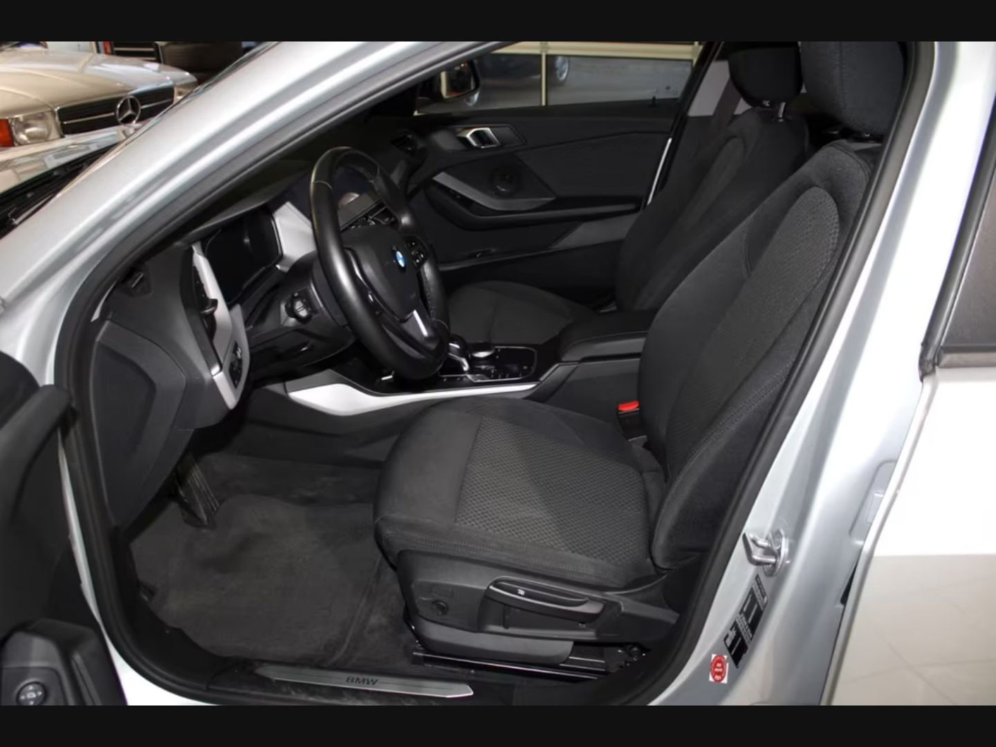 BMW 118 — фото 12