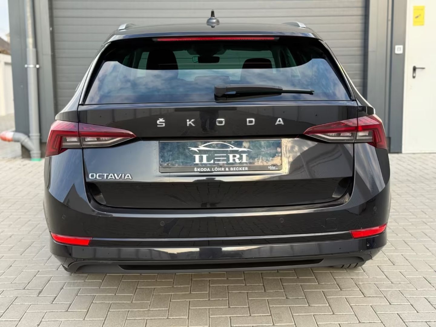 Skoda Octavia — фото 10