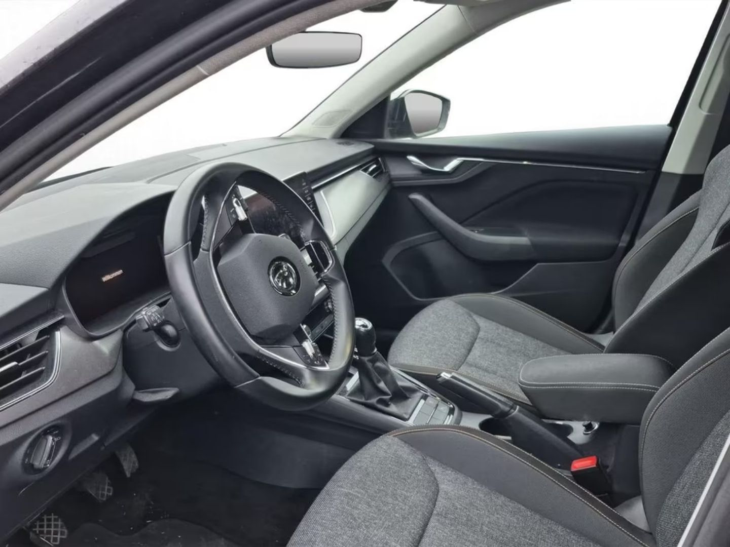 Skoda Scala — фото 11