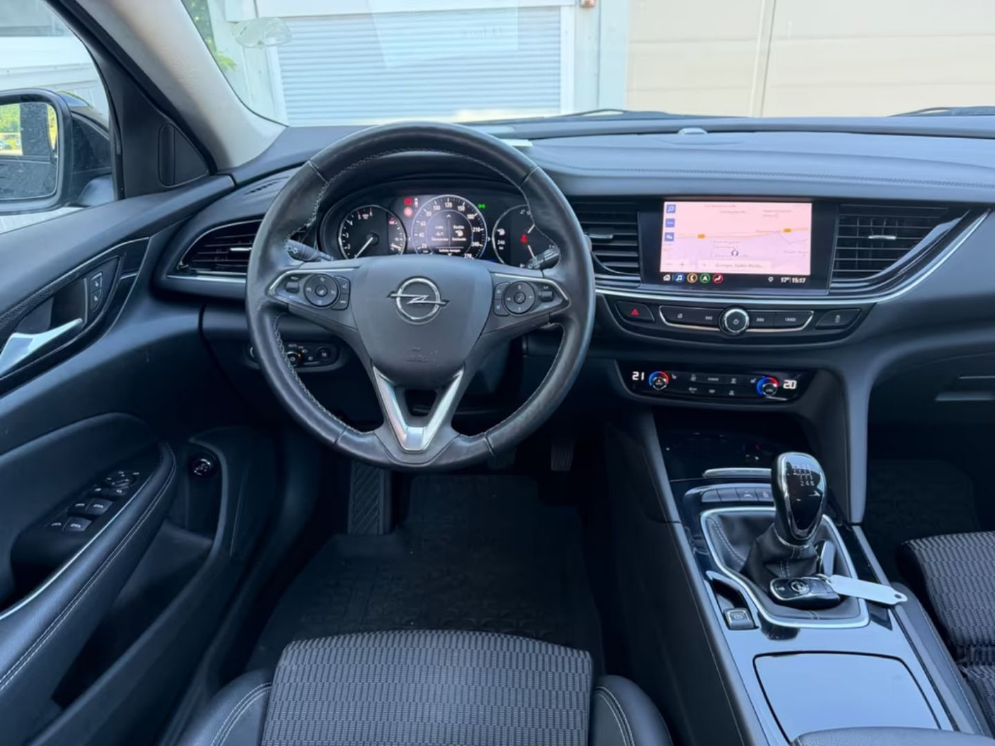 Opel Insignia — фото 11