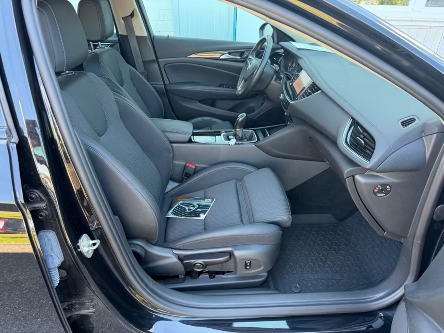 Opel Insignia — фото 13