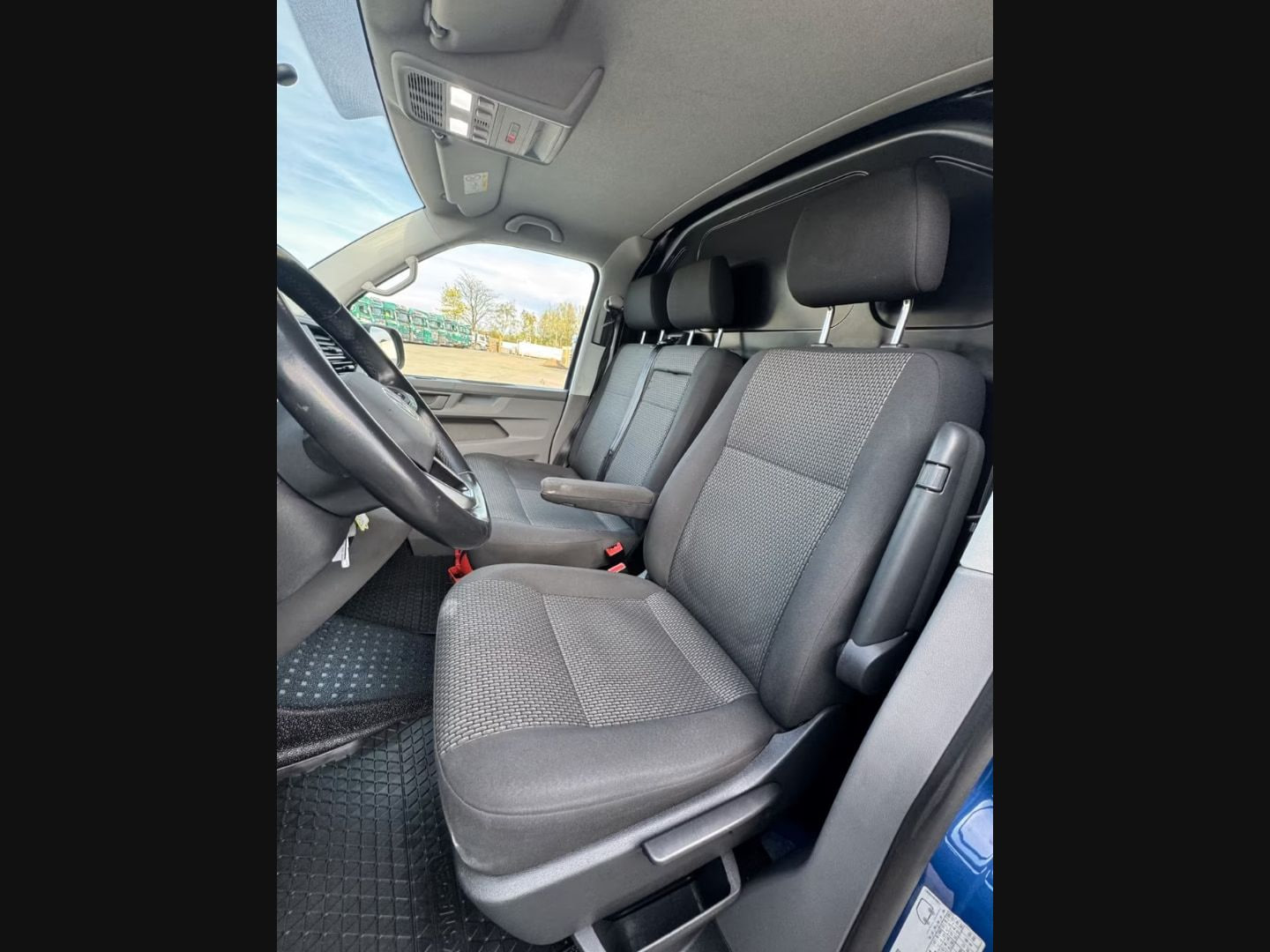 Volkswagen T6 Transporter — фото 11
