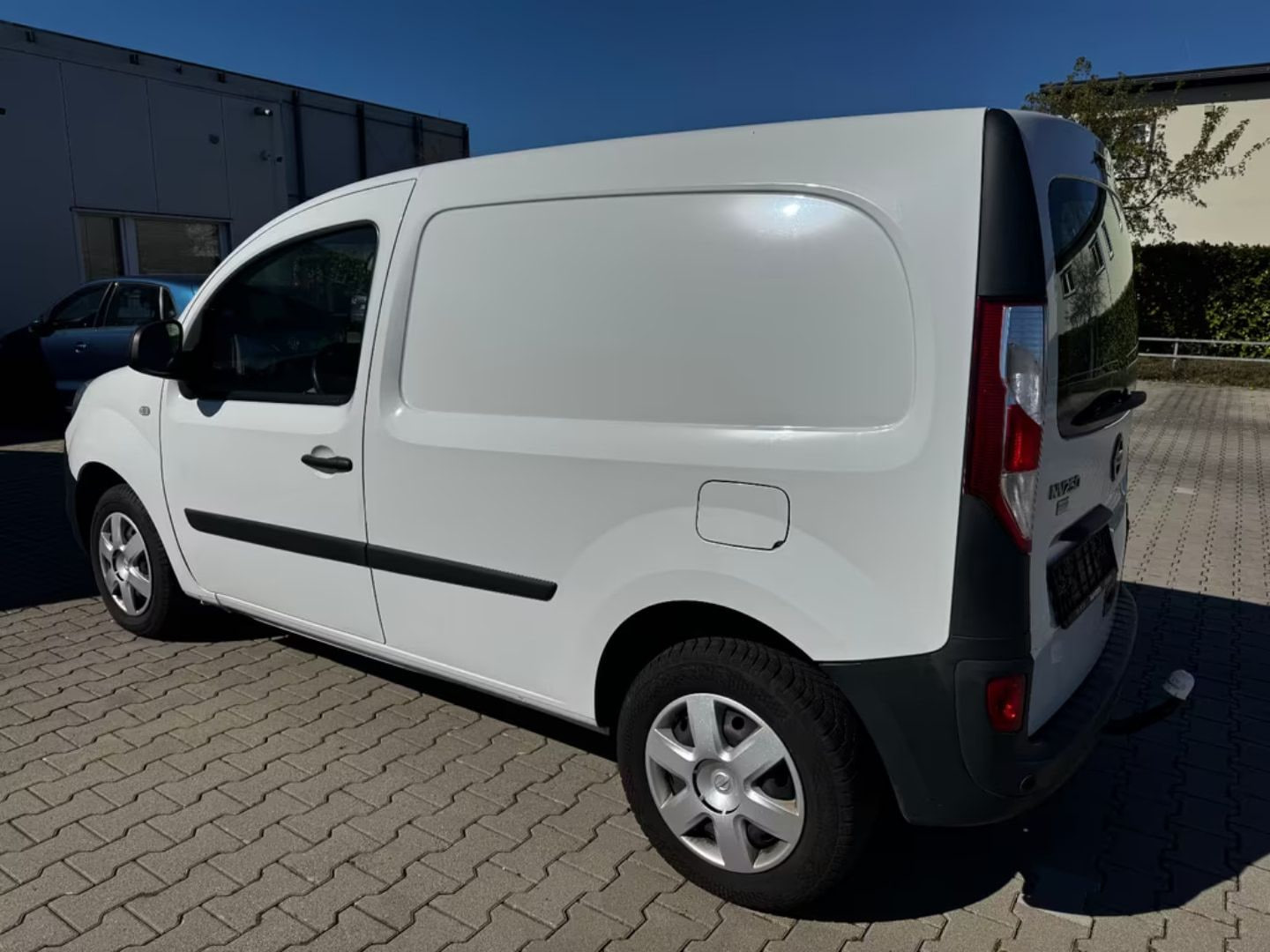 Nissan NV250 — фото 7