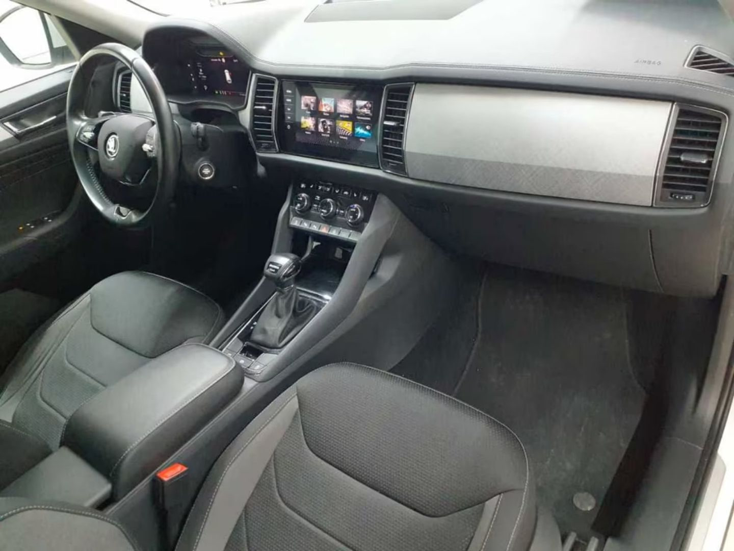 Skoda Kodiaq — фото 8