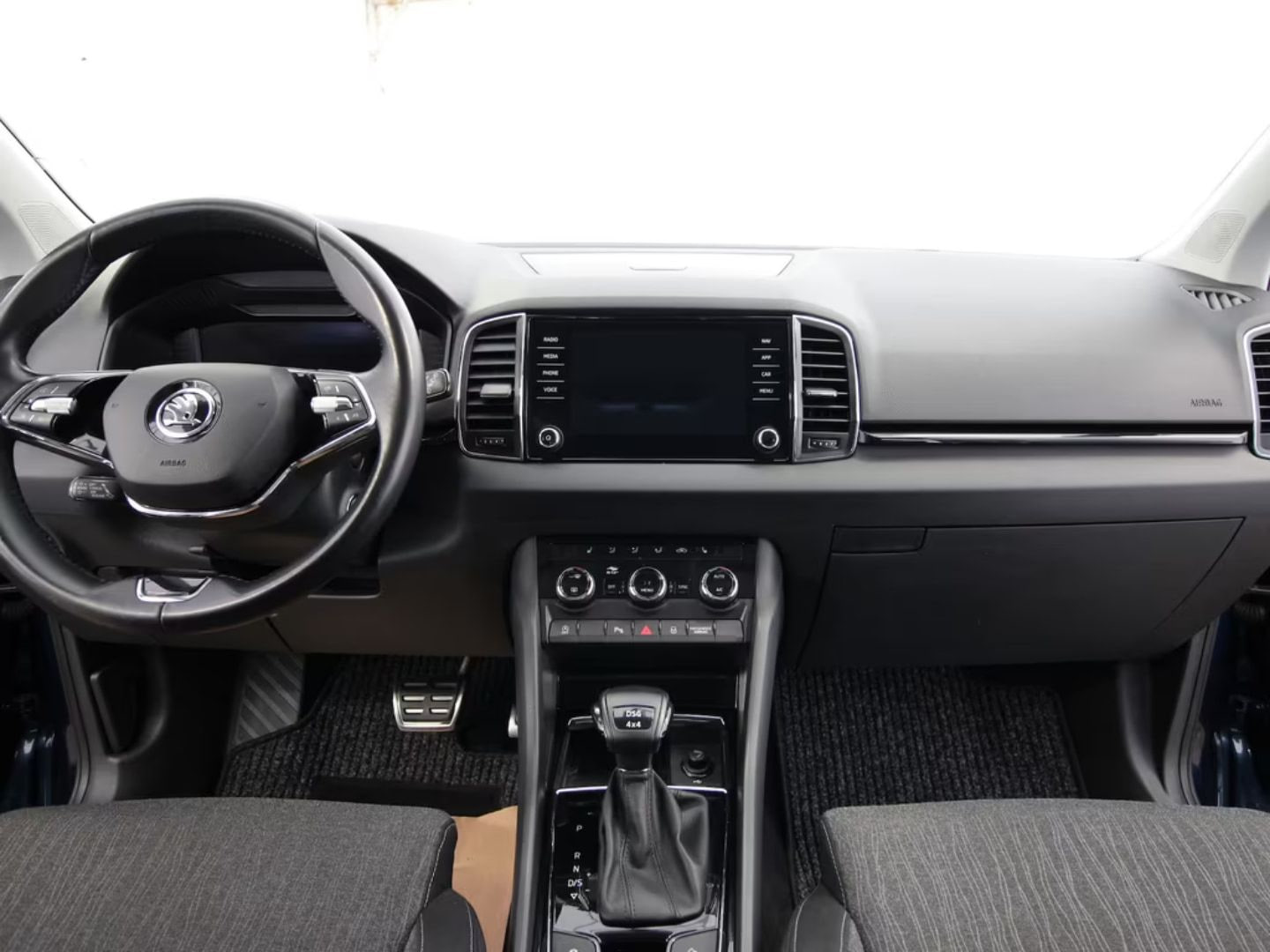 Skoda Karoq — фото 13