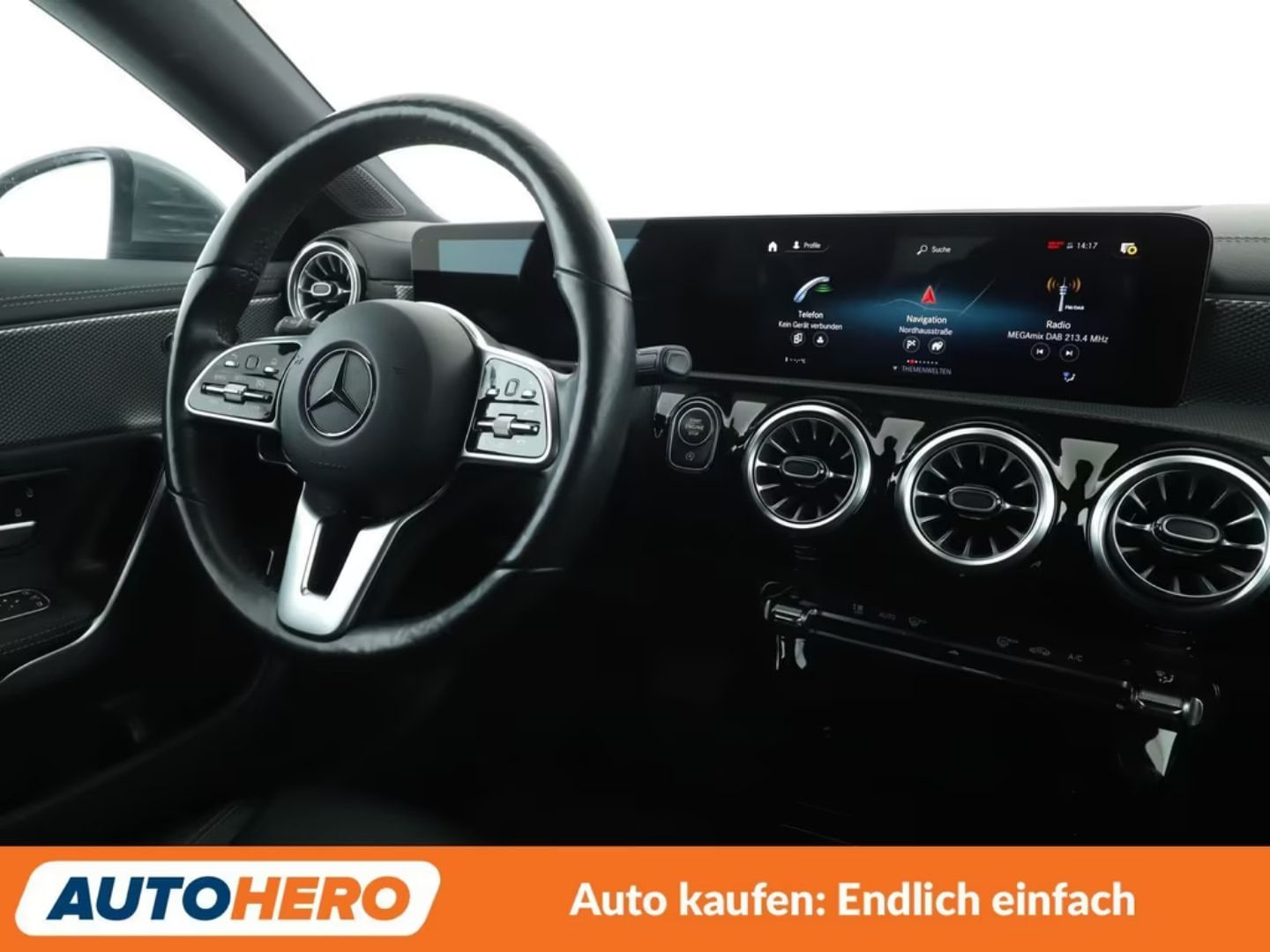 Mercedes-Benz CLA 200 — фото 9