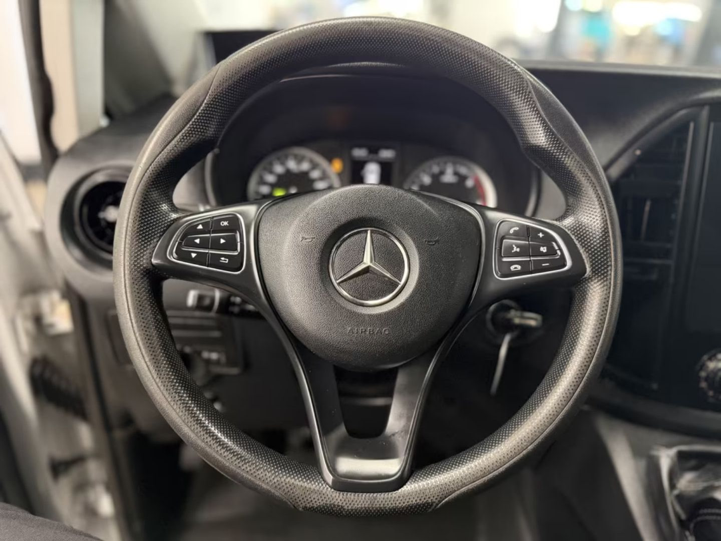 Mercedes-Benz Vito — фото 13