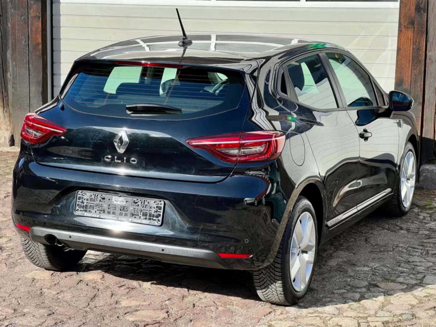 Renault Clio — фото 2