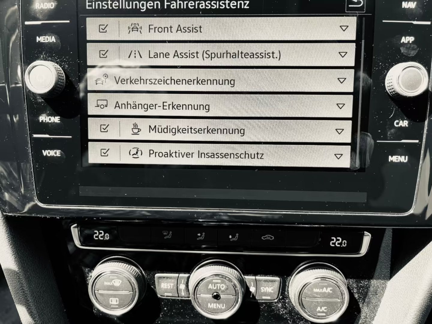 Volkswagen Passat Variant — фото 15
