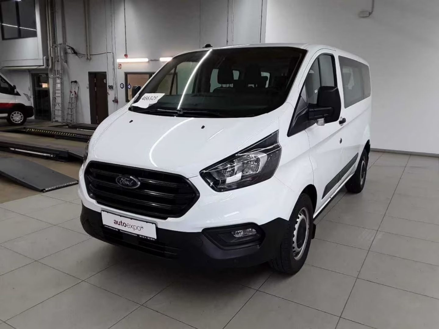 Ford Transit Custom — фото 7