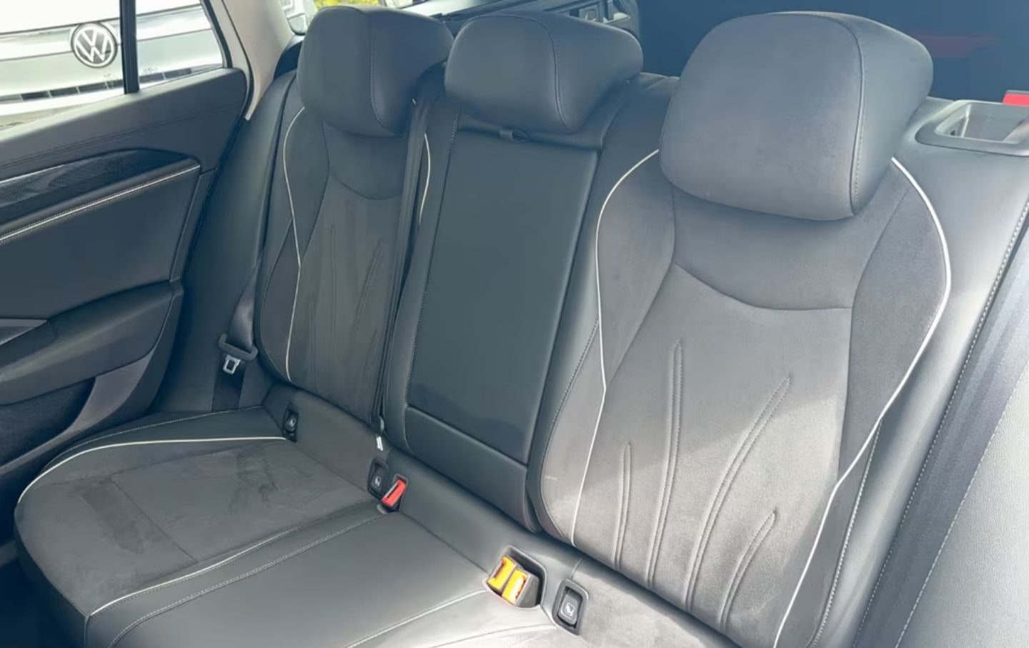 Volkswagen Passat — фото 12