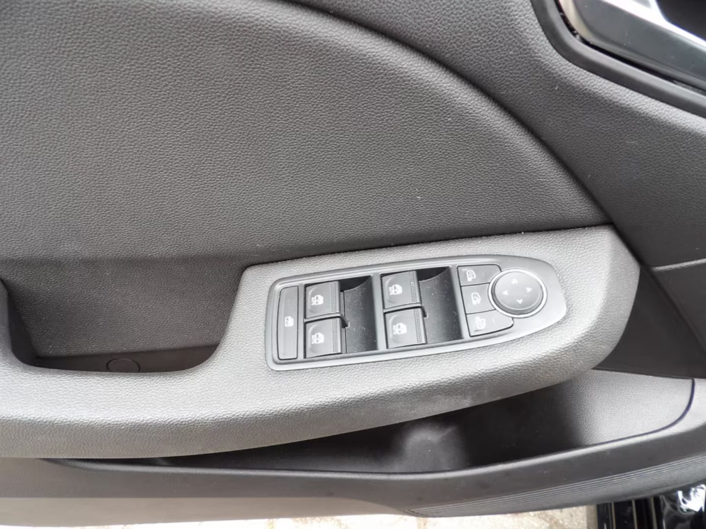 Renault Clio — фото 8