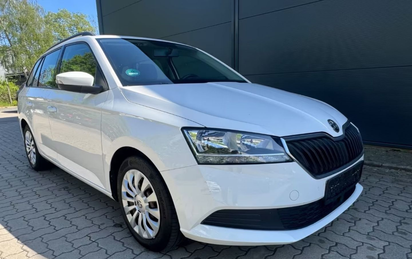 Skoda Fabia — фото 8