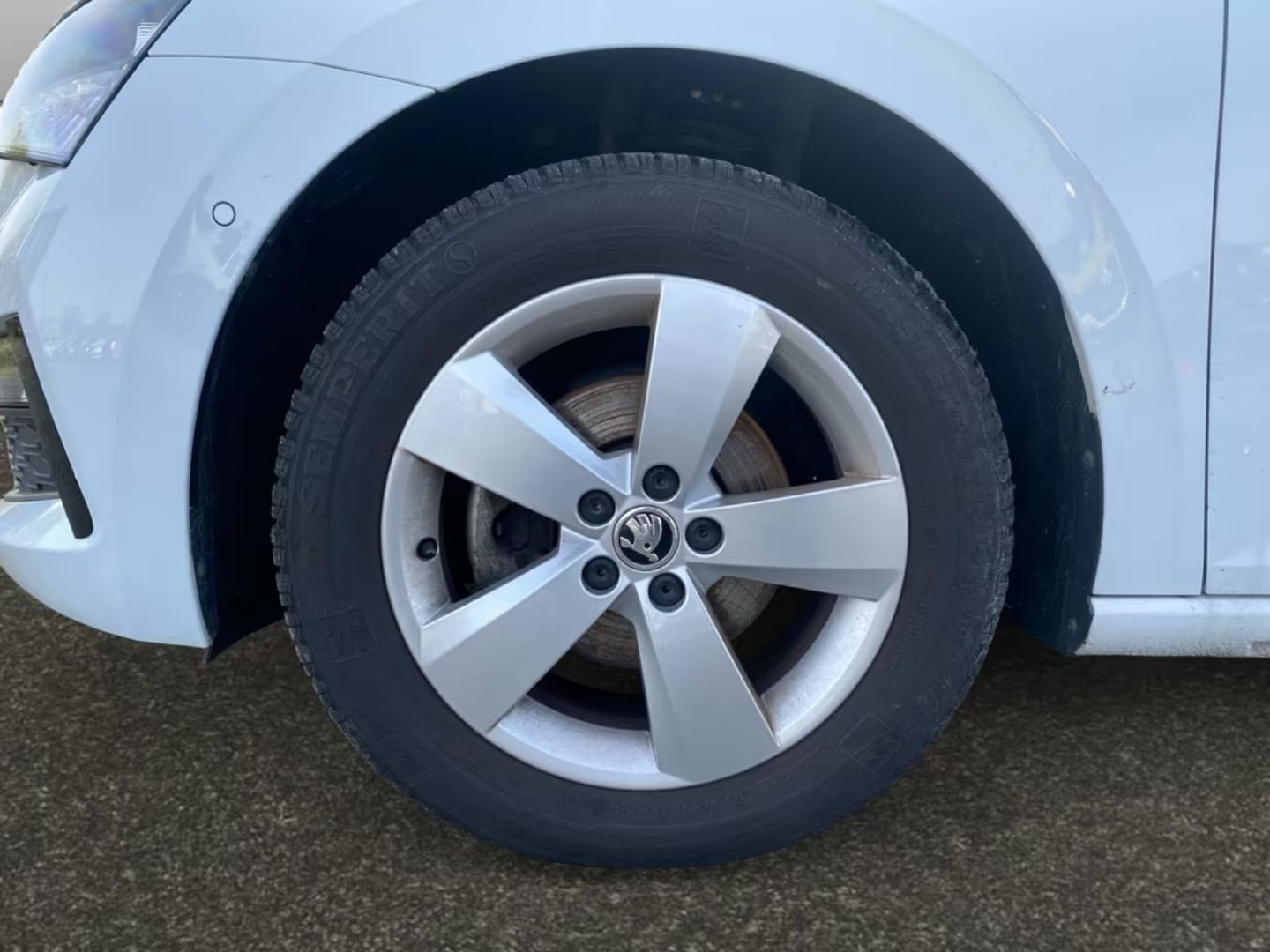 Skoda Scala — фото 7
