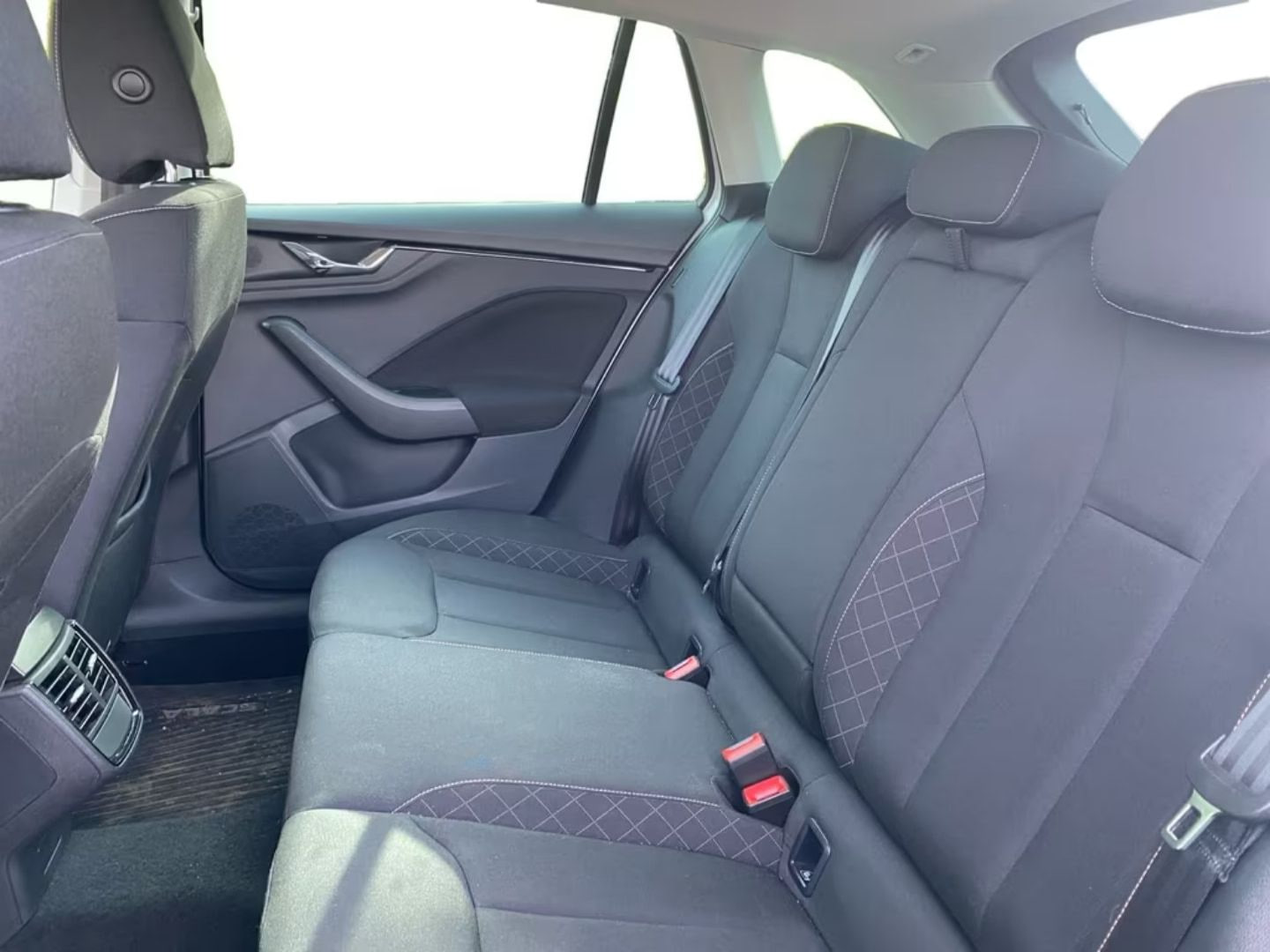 Skoda Scala — фото 14