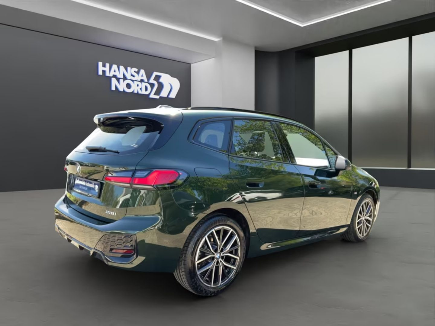 BMW 218 Active Tourer — фото 2