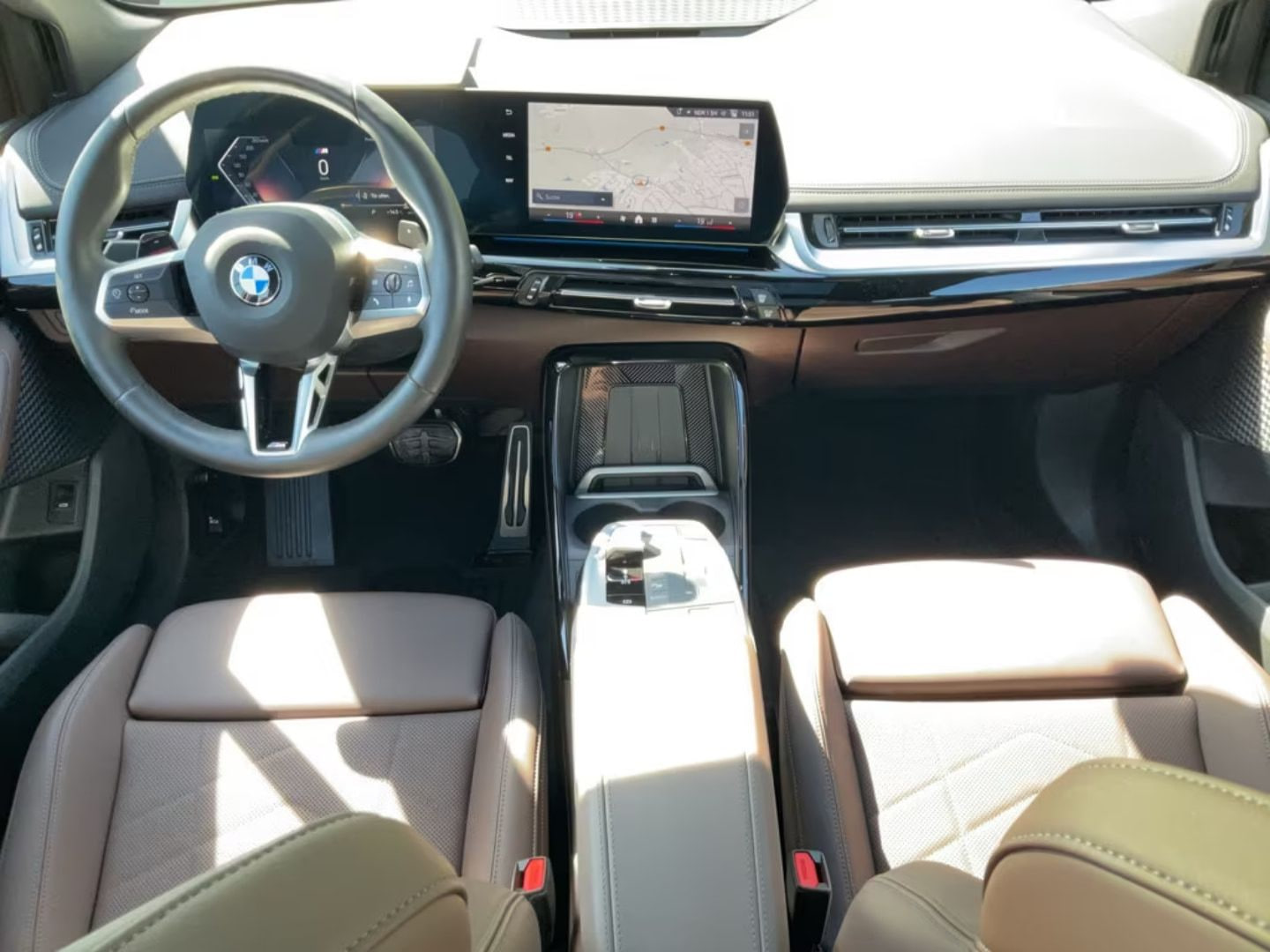 BMW 218 Active Tourer — фото 3