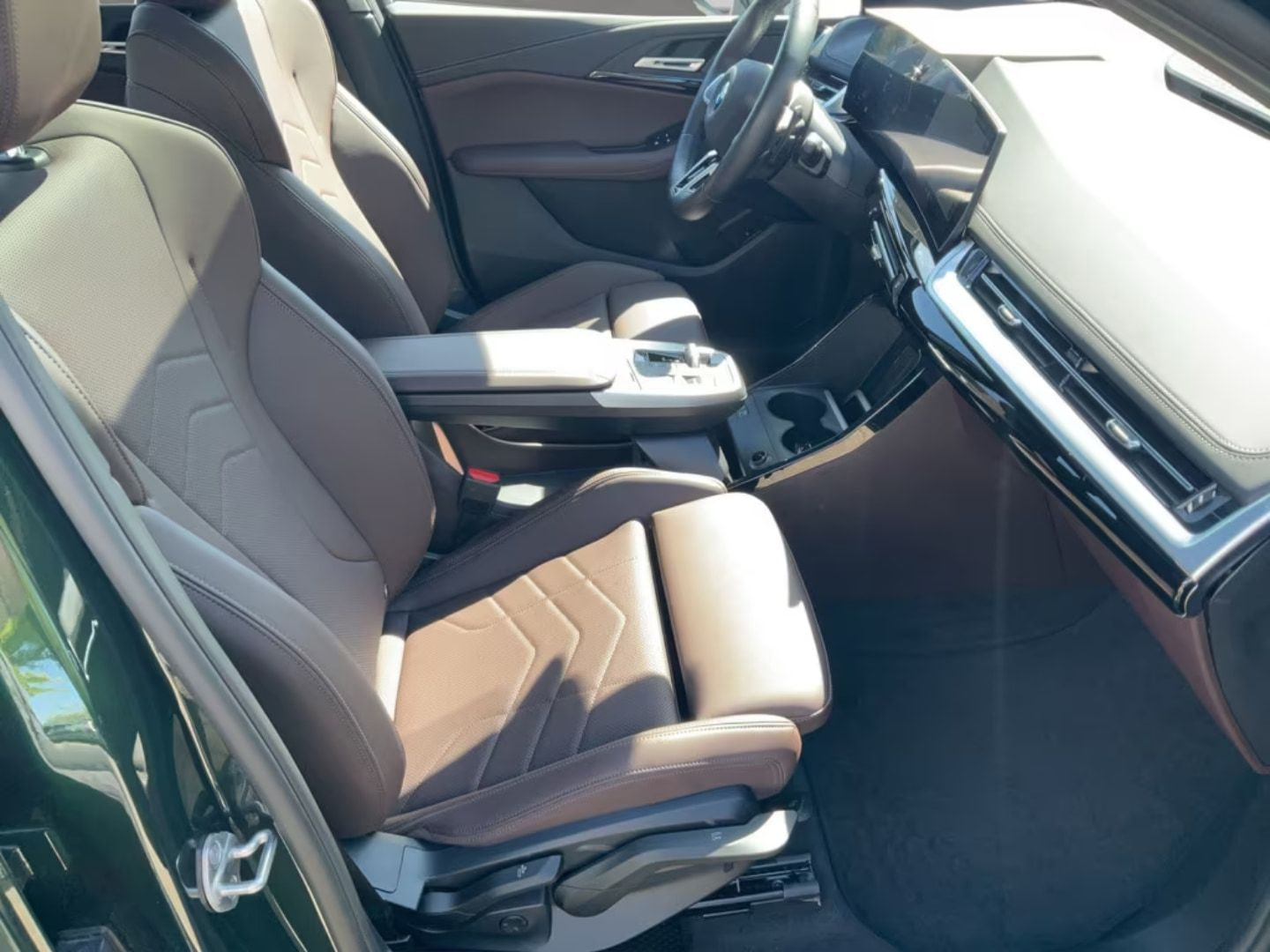 BMW 218 Active Tourer — фото 12