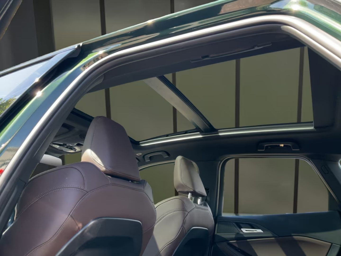 BMW 218 Active Tourer — фото 14