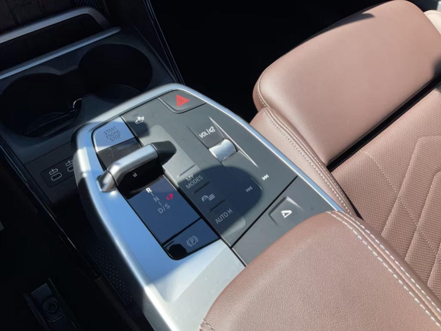 BMW 218 Active Tourer — фото 15