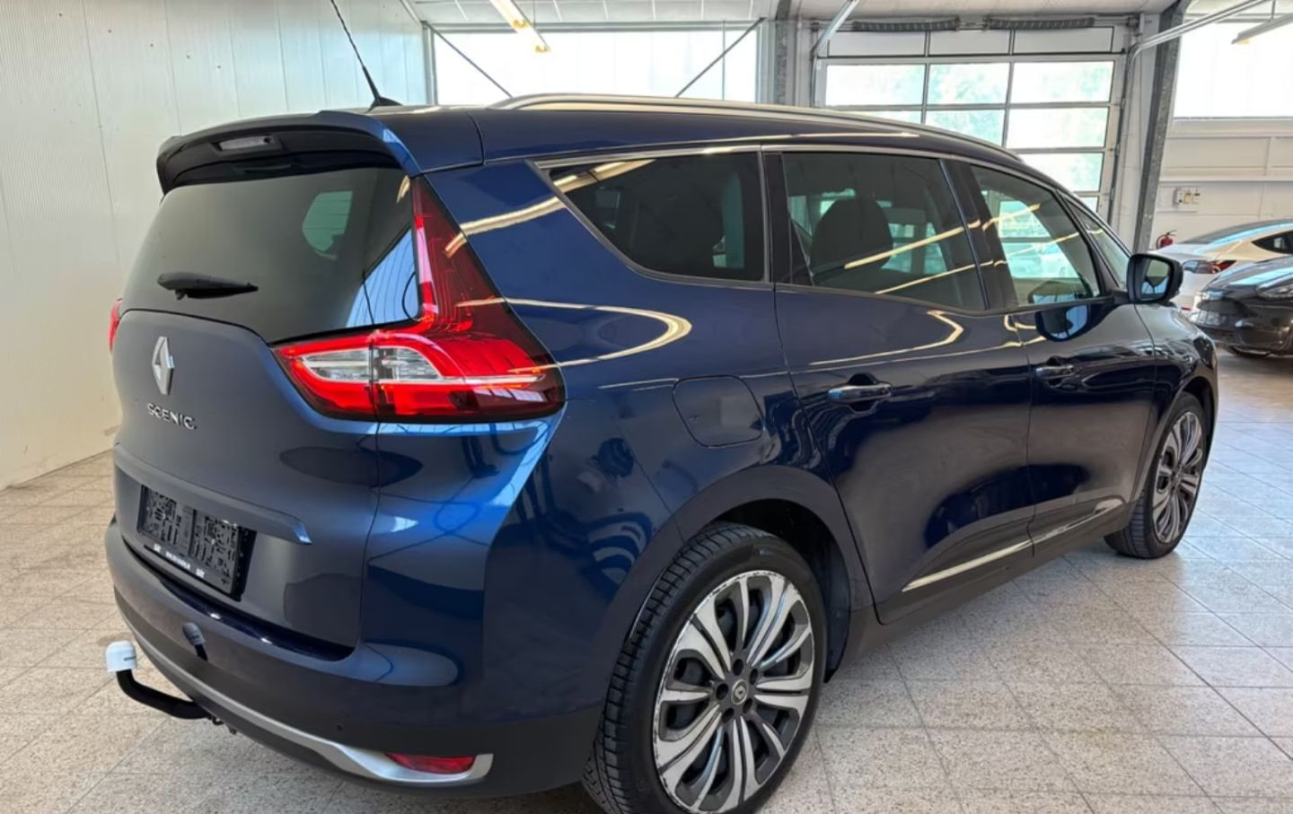 Renault Grand Scenic — фото 4