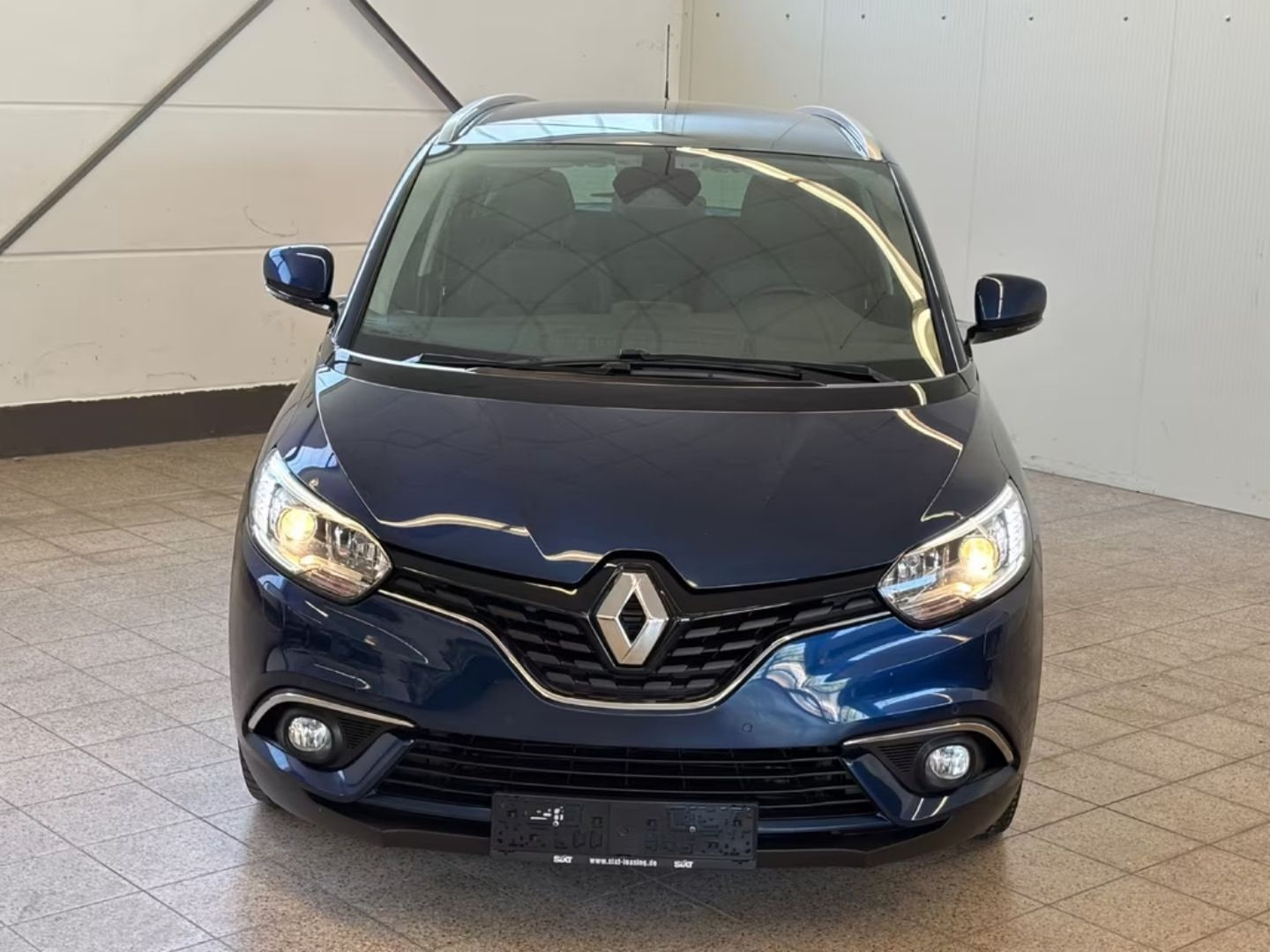 Renault Grand Scenic — фото 5