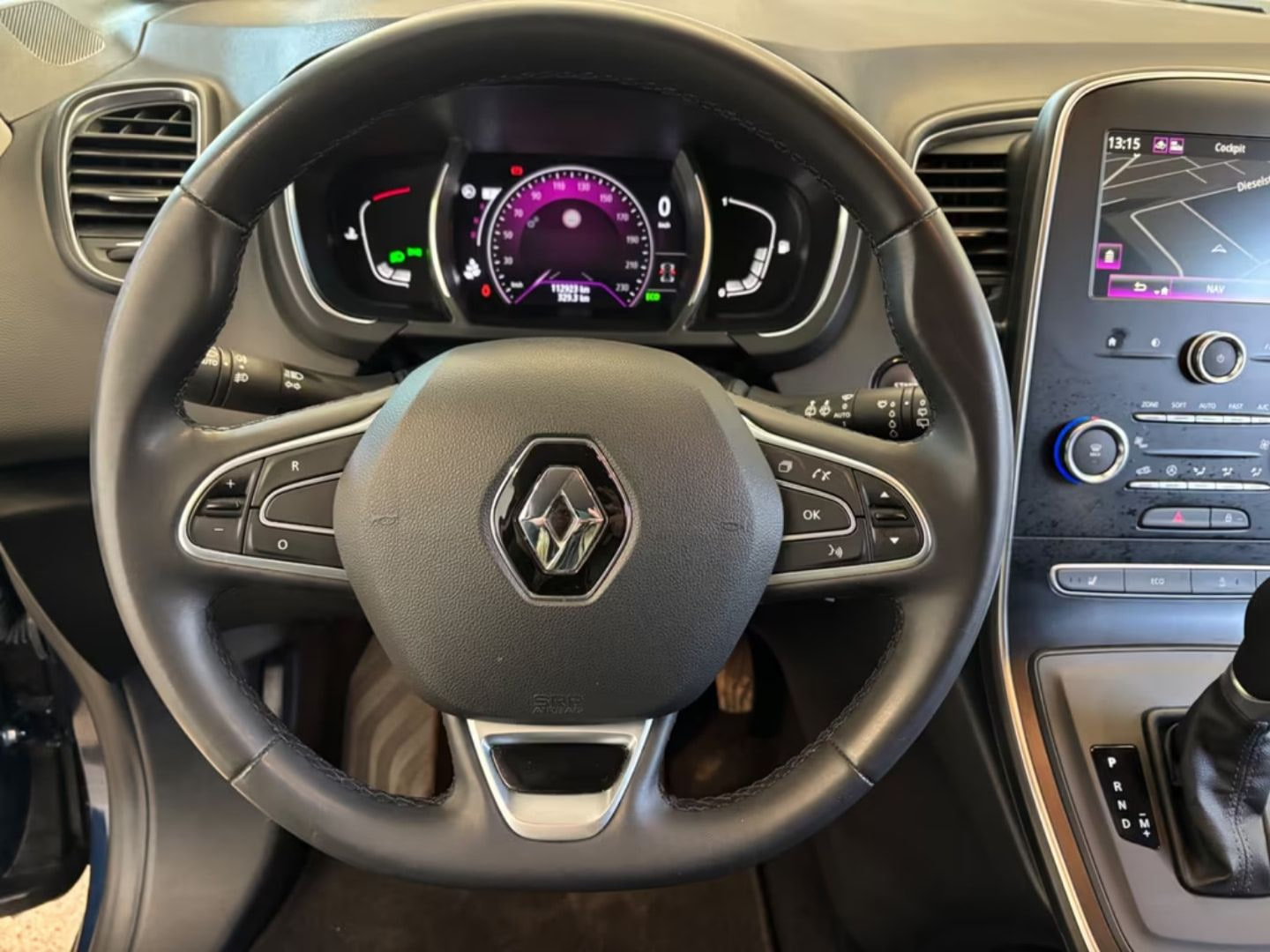 Renault Grand Scenic — фото 8