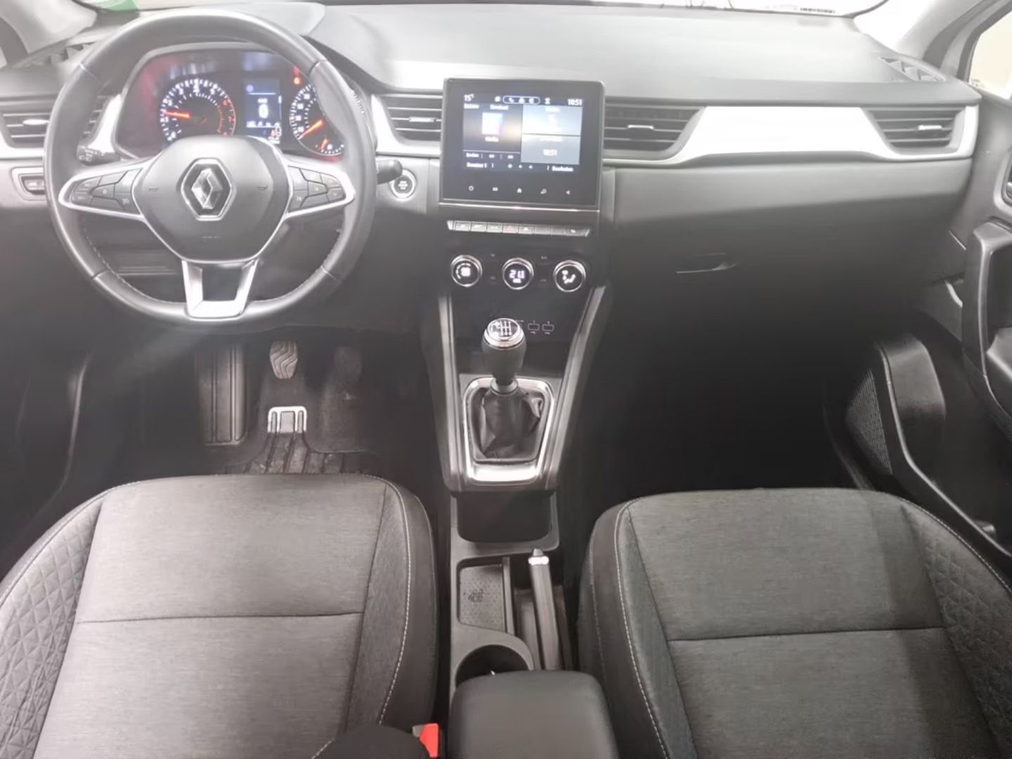 Renault Captur — фото 4