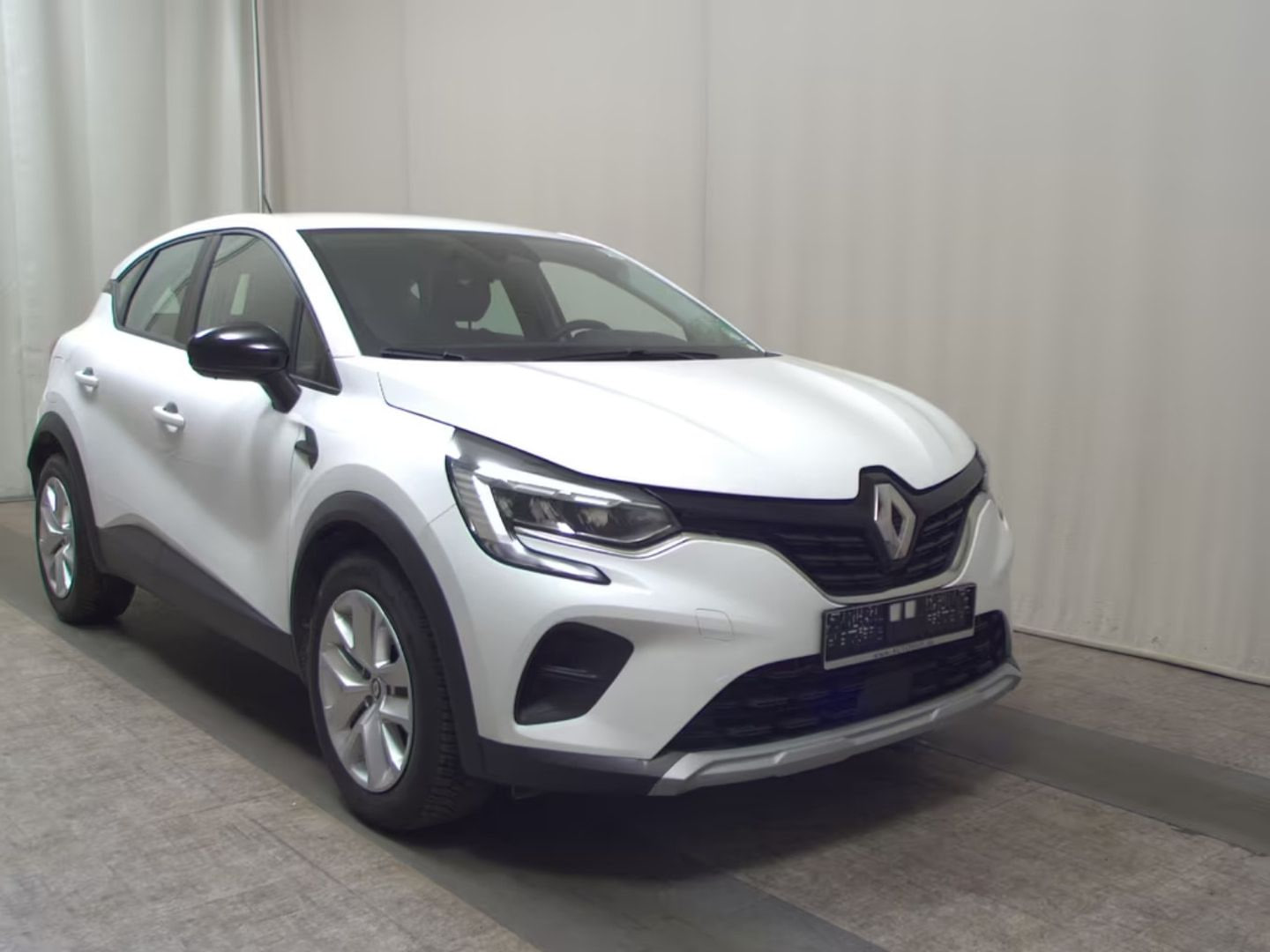 Renault Captur — фото 6