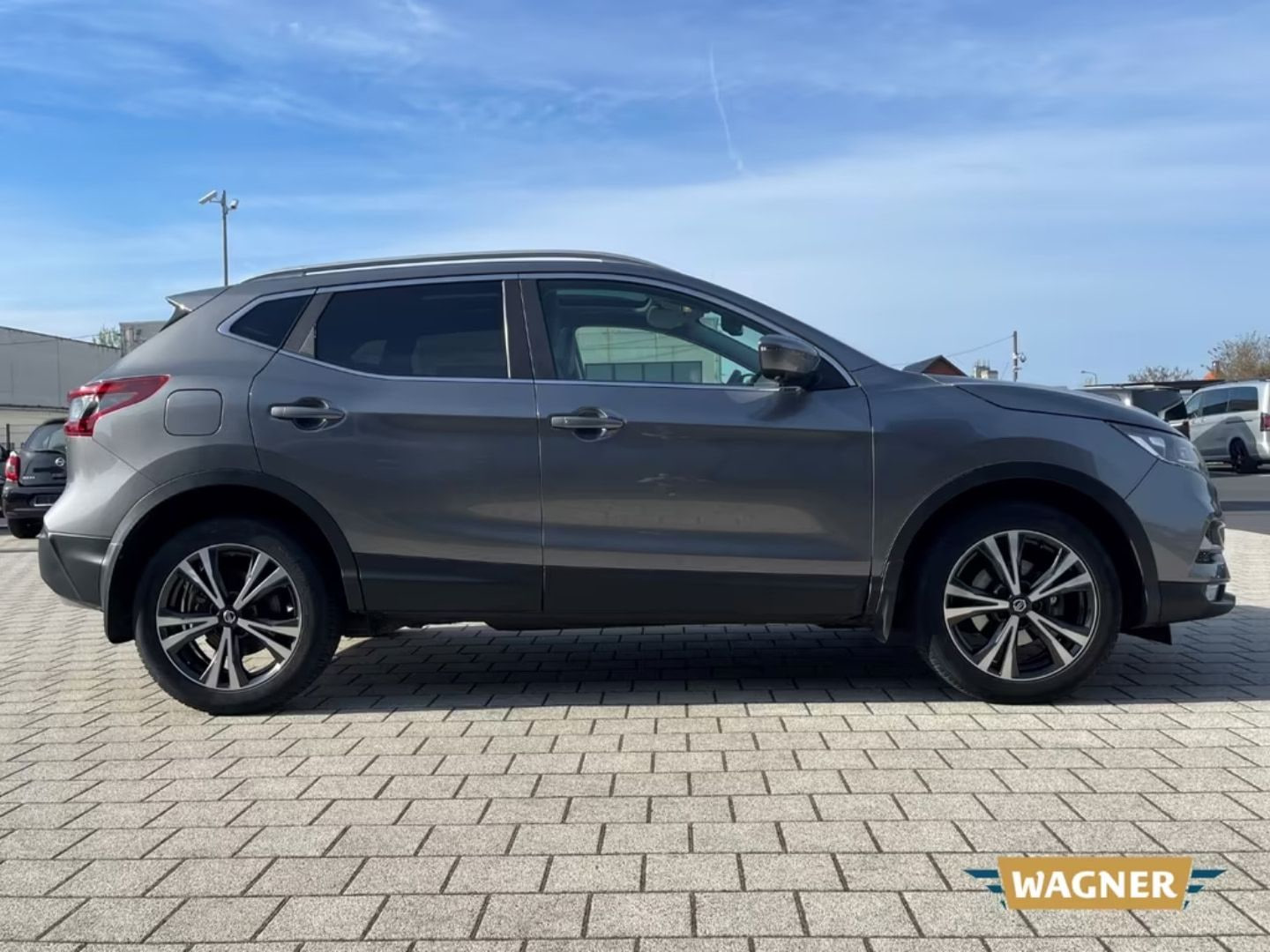 Nissan Qashqai — фото 12