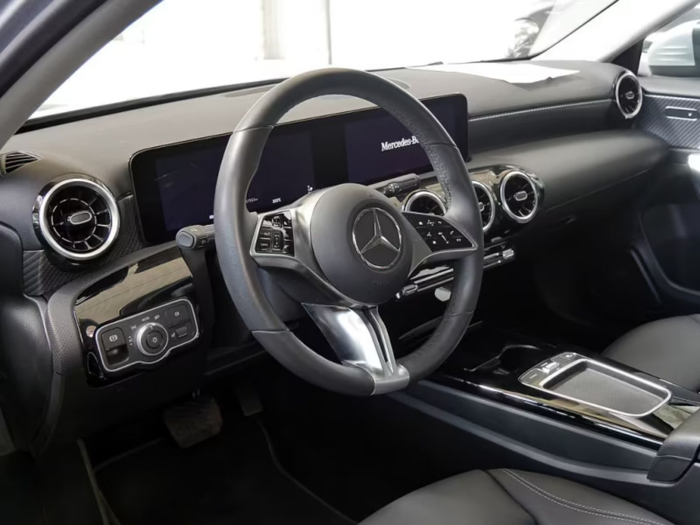 Mercedes-Benz A 200 — фото 13