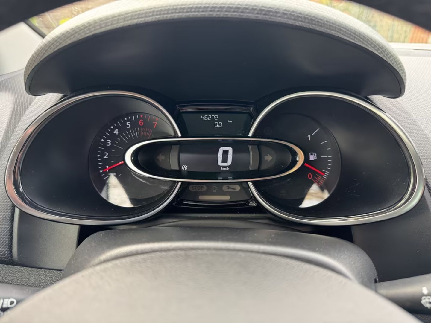 Renault Clio — фото 15