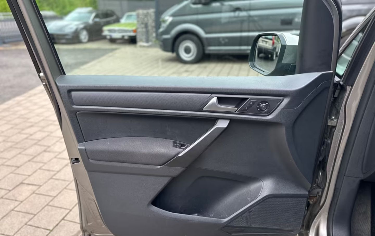 Volkswagen Caddy — фото 3