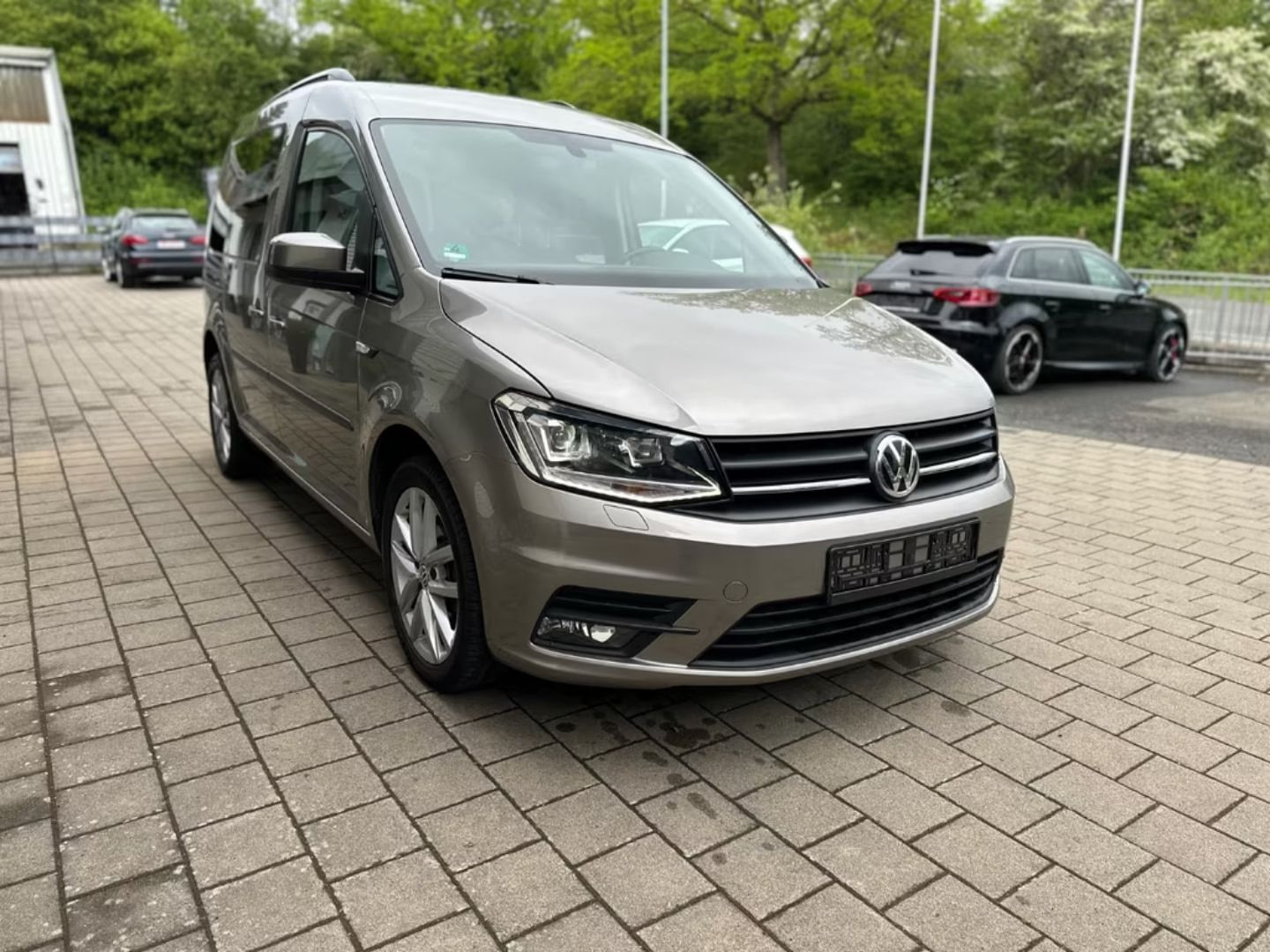 Volkswagen Caddy — фото 6