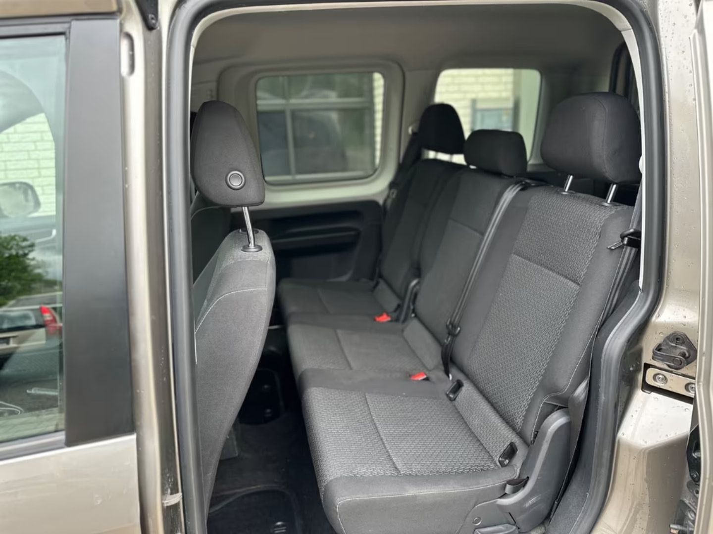 Volkswagen Caddy — фото 13