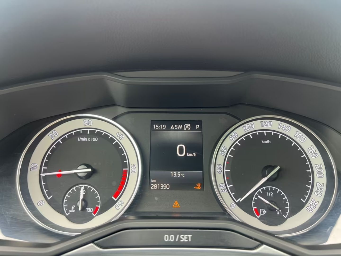 Skoda Superb — фото 8