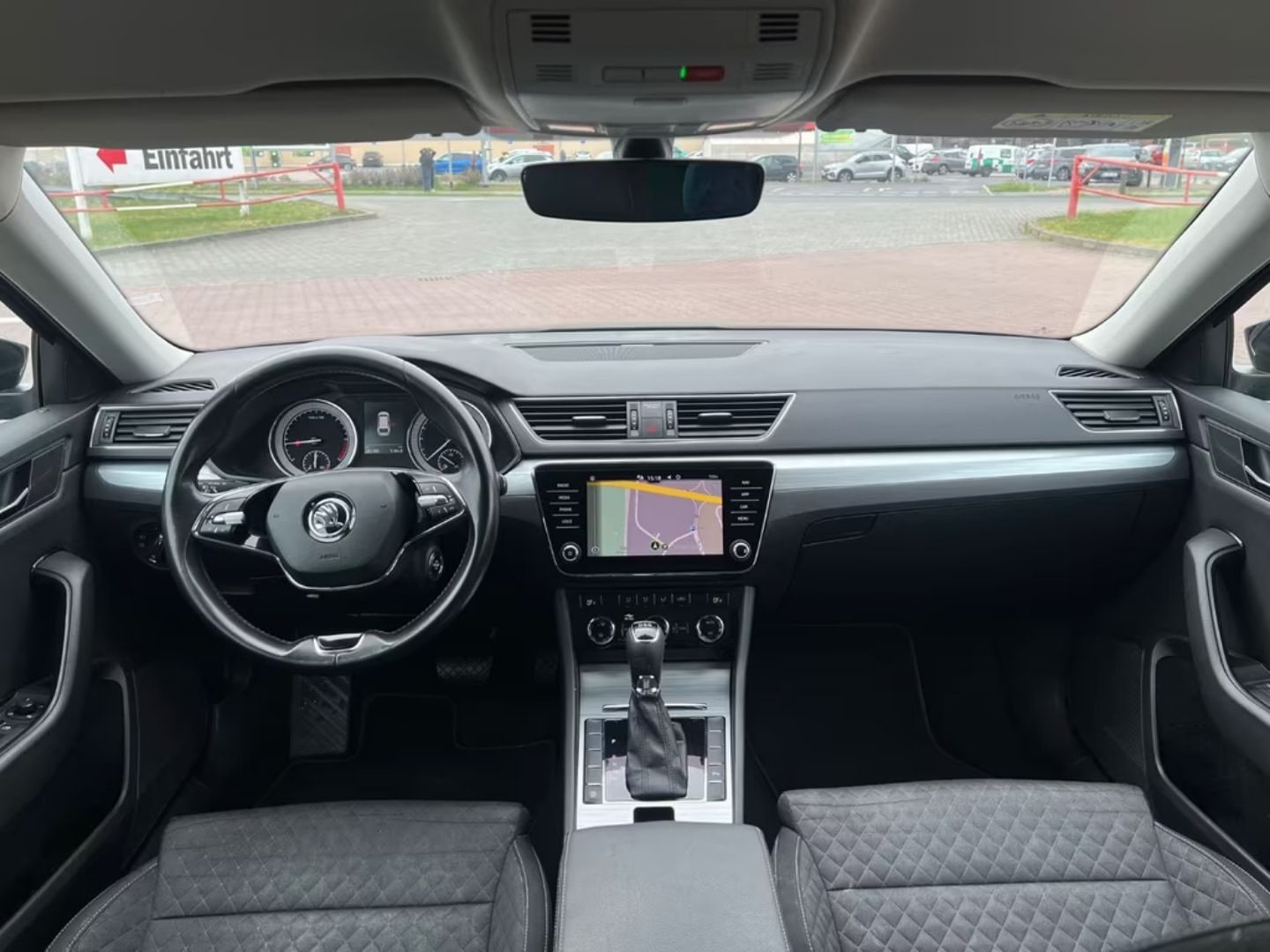 Skoda Superb — фото 12