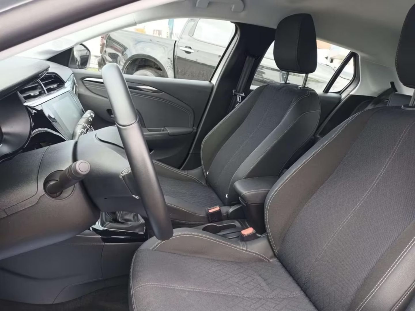 Opel Corsa — фото 8