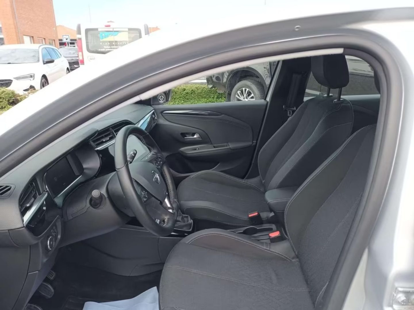 Opel Corsa — фото 12