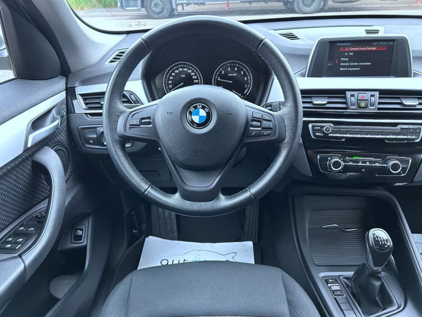 BMW X1 — фото 13