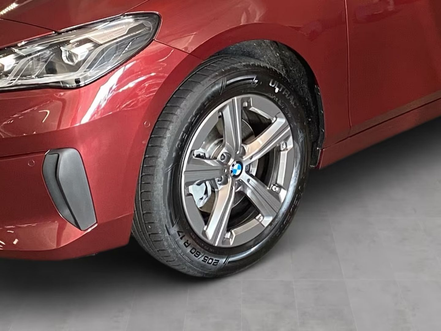 BMW 220 Active Tourer — фото 11