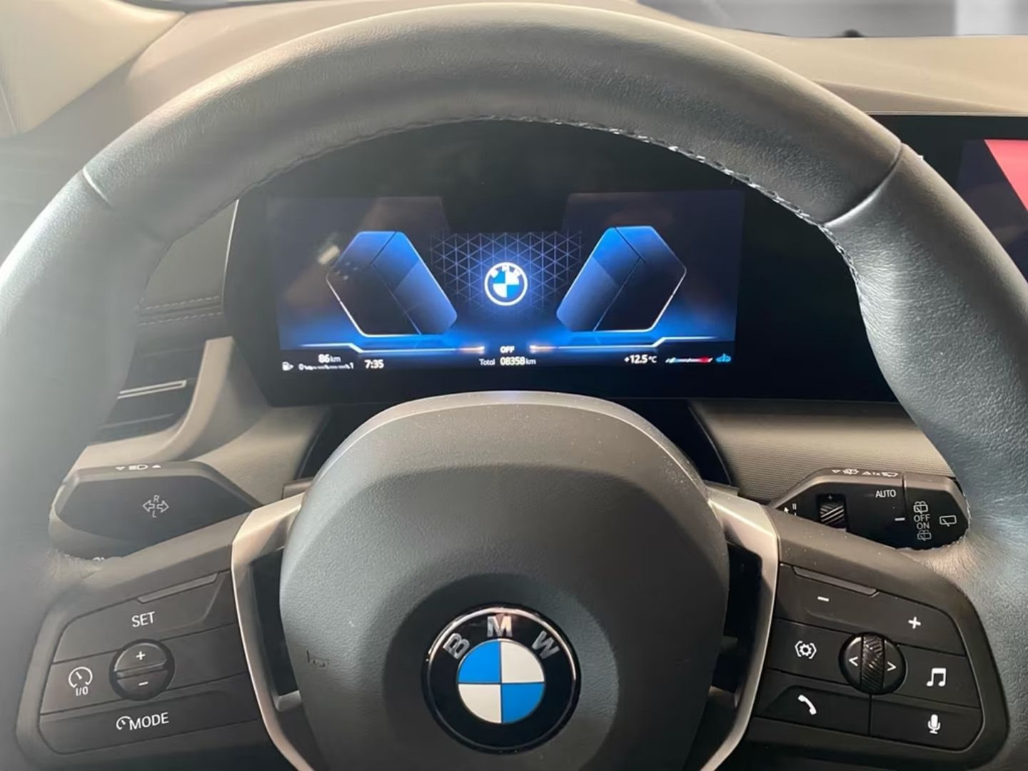 BMW 220 Active Tourer — фото 12