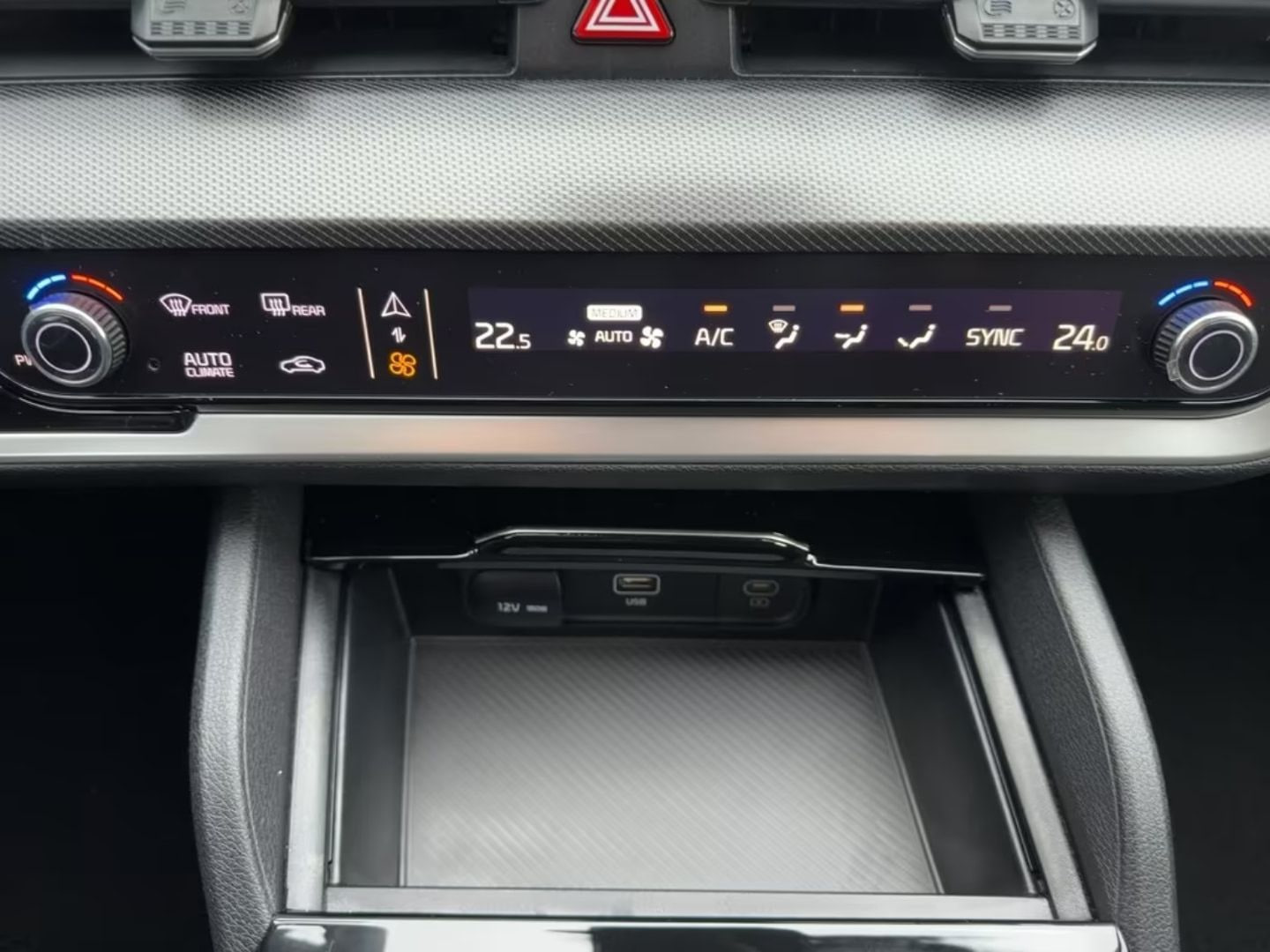 Kia Sportage — фото 14
