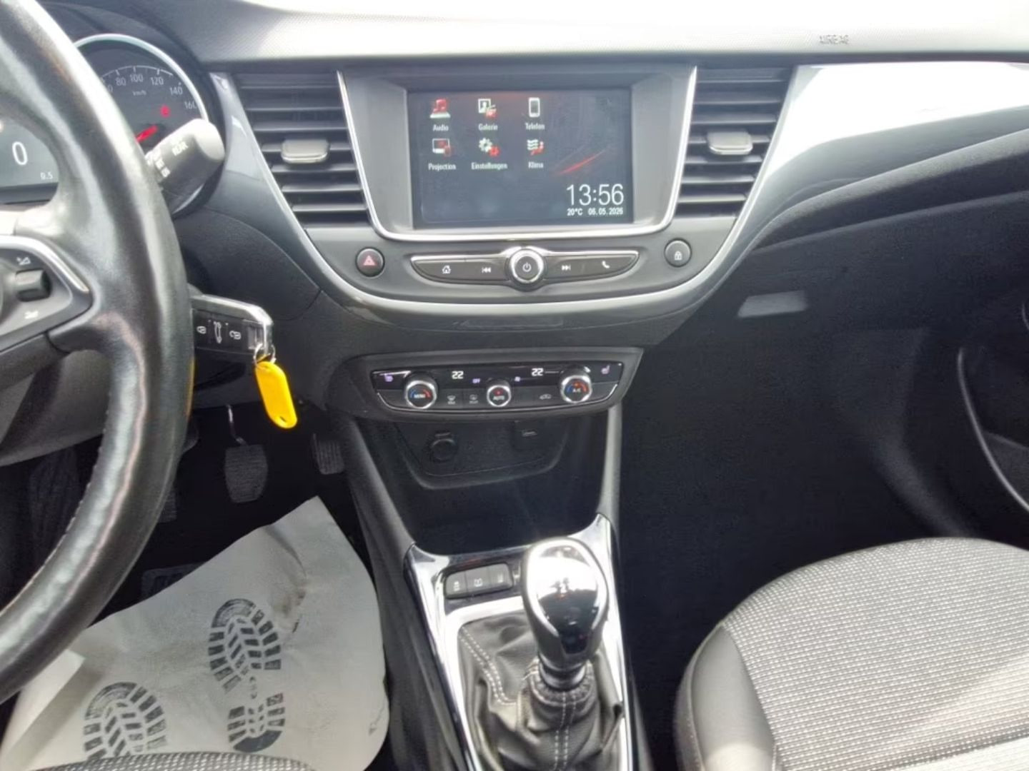Opel Crossland (X) — фото 12