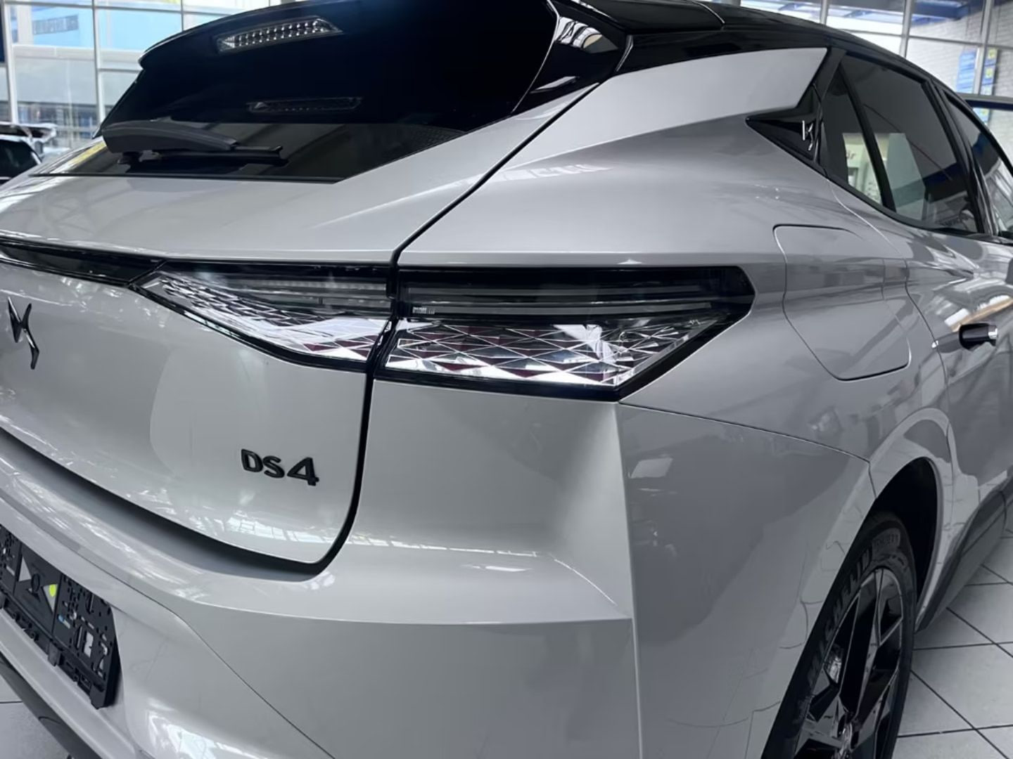 DS Automobiles DS4 — фото 11