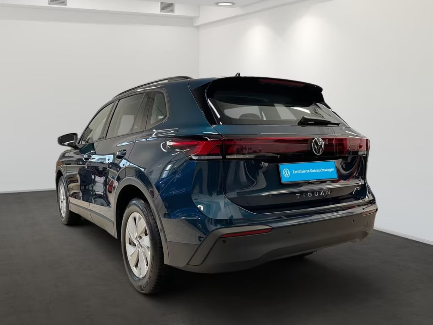 Volkswagen Tiguan — фото 4