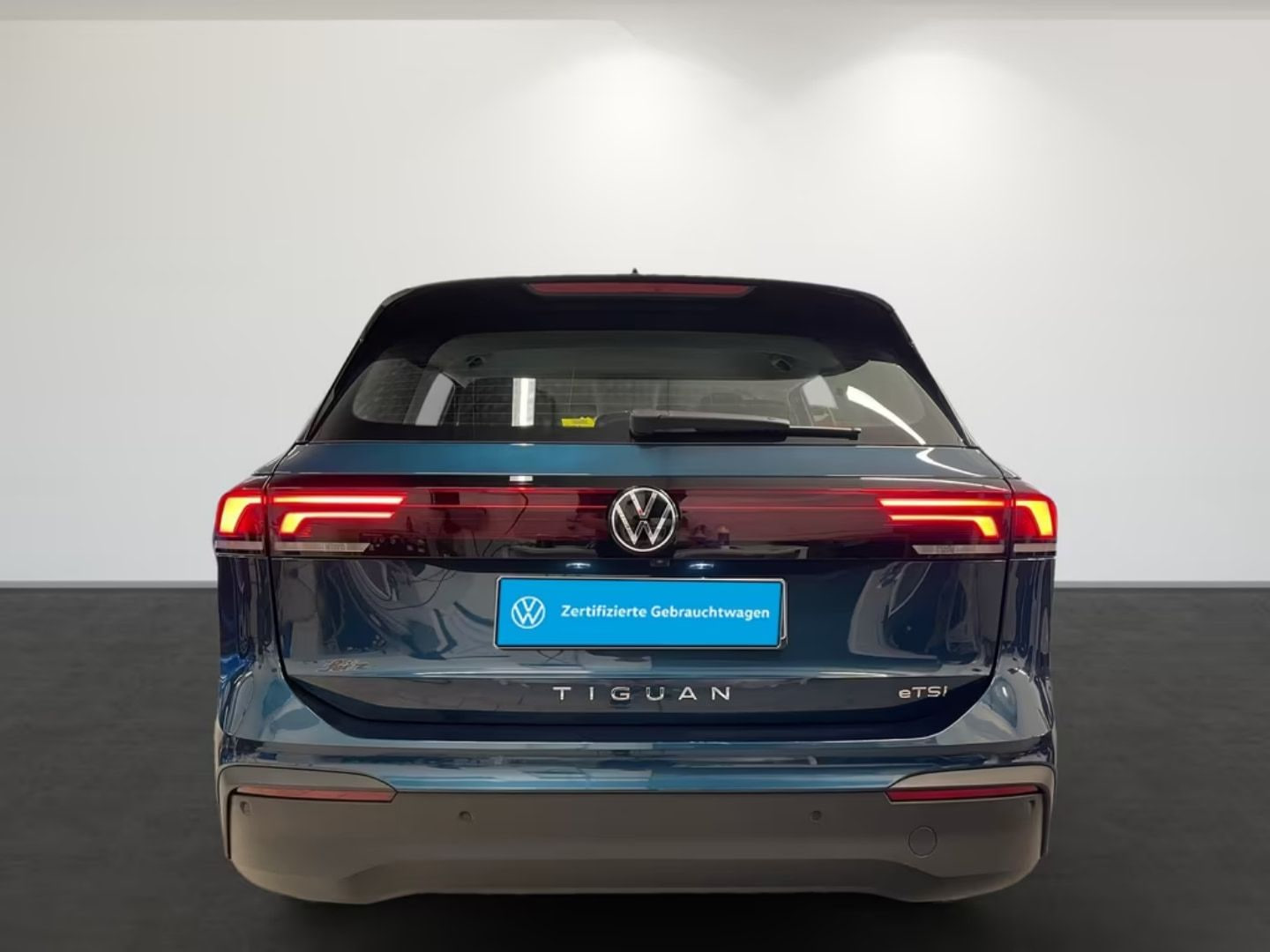 Volkswagen Tiguan — фото 7