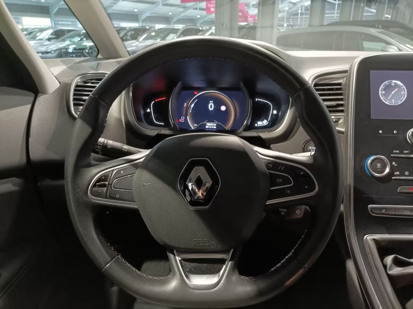 Renault Grand Scenic — фото 14