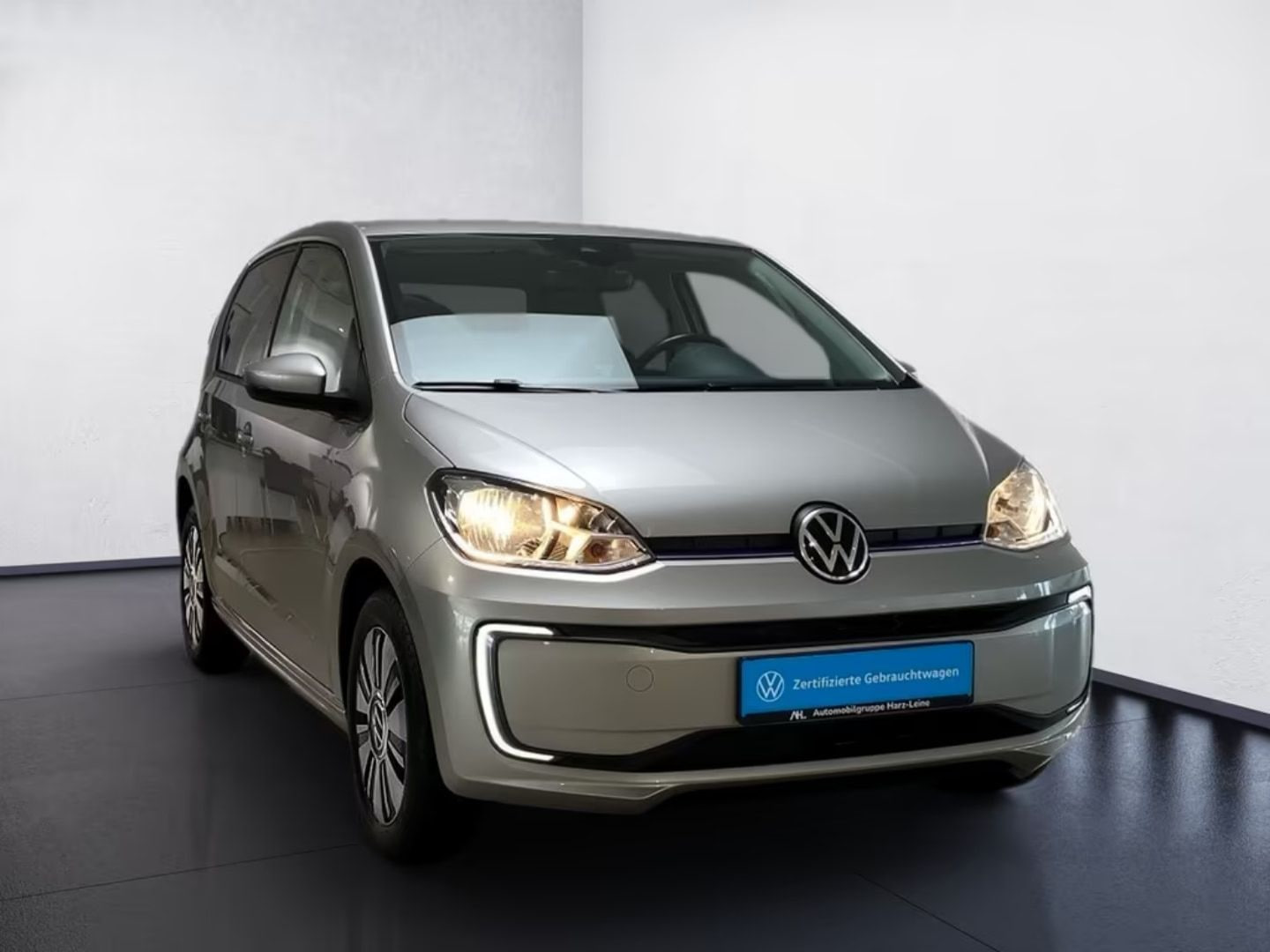 Volkswagen e-up! — фото 15