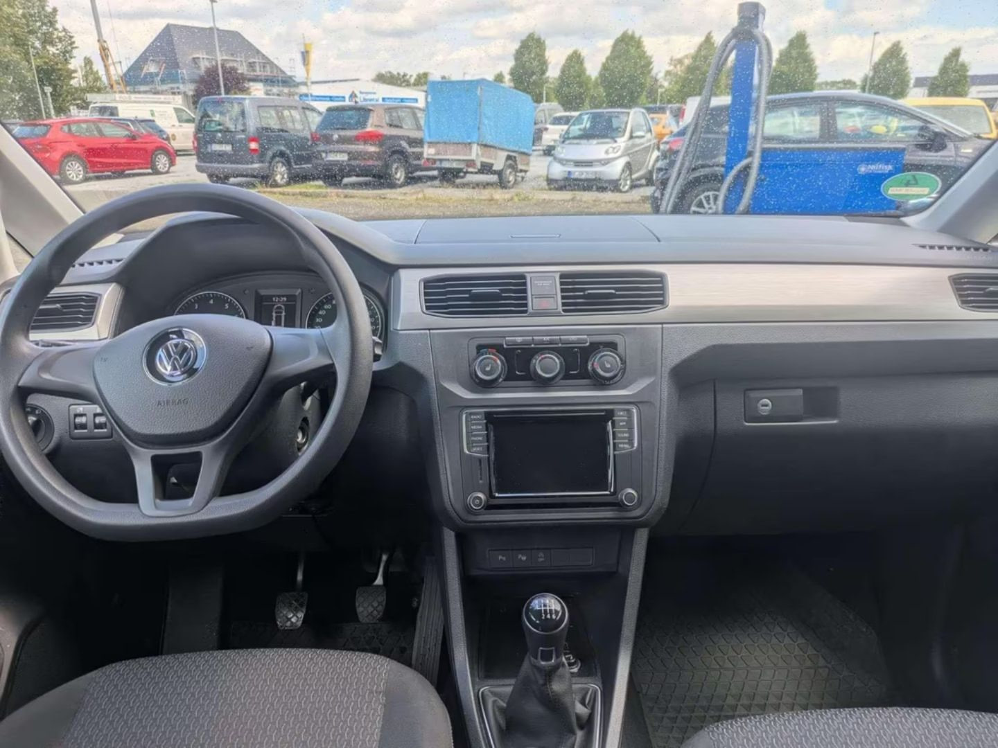Volkswagen Caddy — фото 3